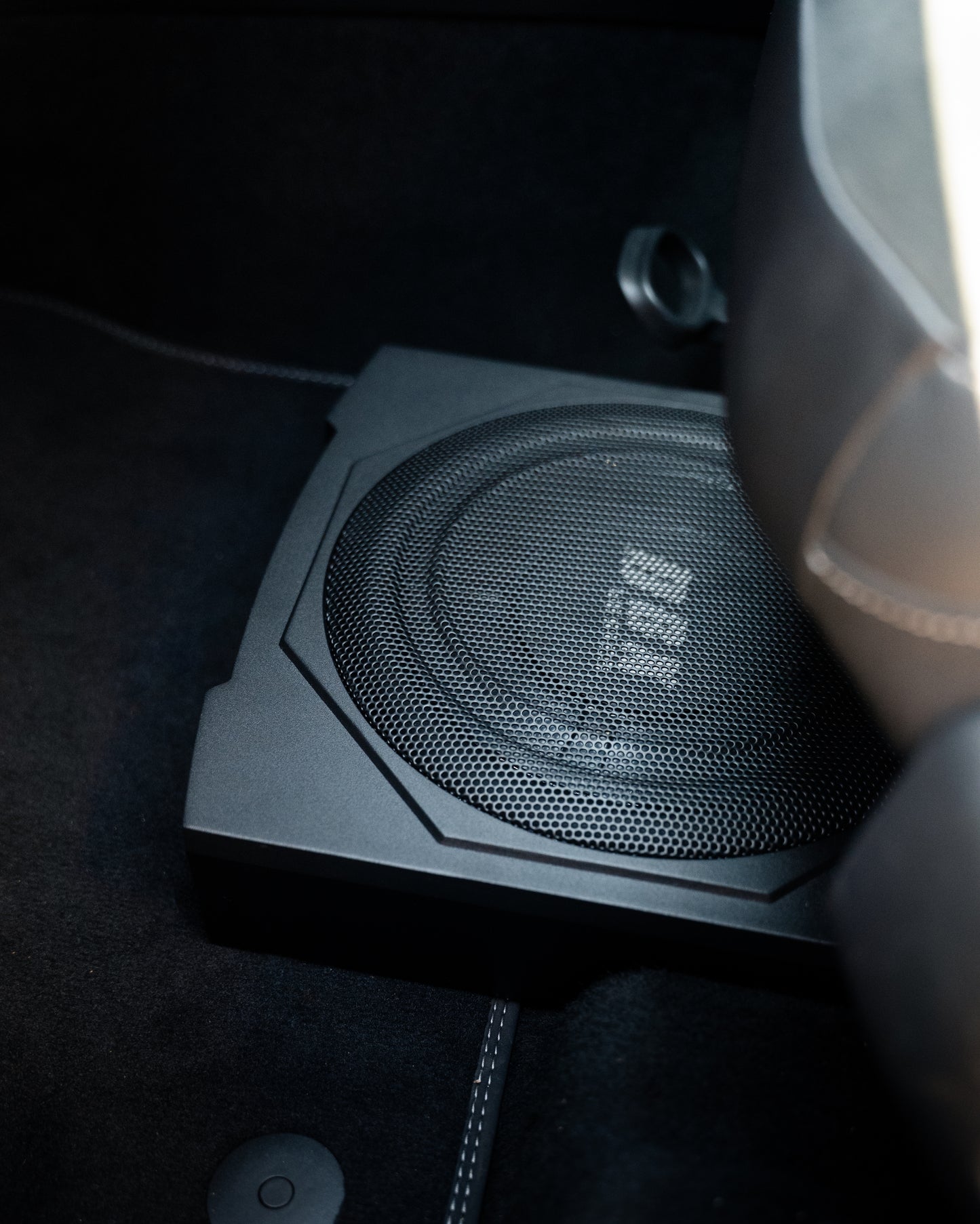 EDBX10A-E0 Shallow Active Bass Enclosure